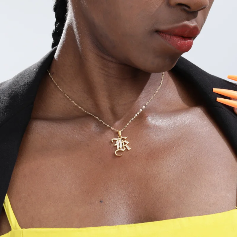 Старый английский шрифт первоначального A Z письмо золото Цвет ожерелья с