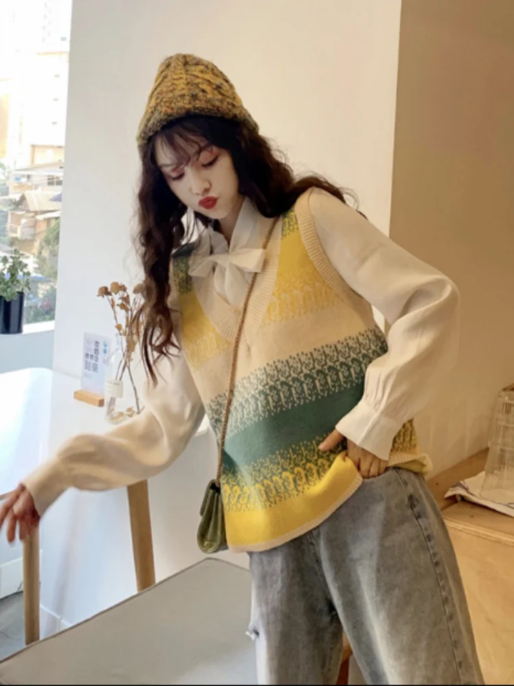 

New Women's Fashion Knitted Vest Sweater V-neck Sleeveless Color Loose Ladies Vest Chic Top Sweater Vest Ladiesfashion Vests