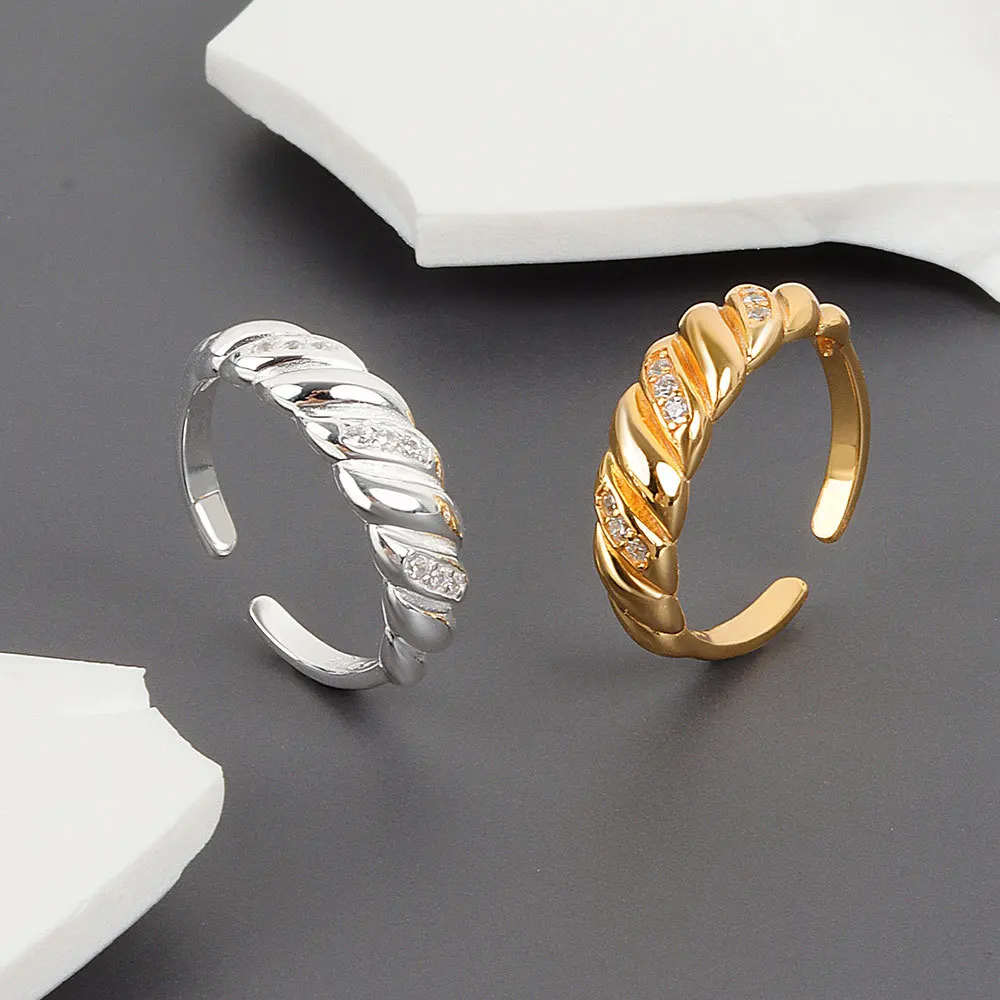 Сумка из рога быка кольцо для женщин универсальная холодный ветер европейского и американского стиля широкое лицо нити изгиб алмазы вклеенные на указательный палец.