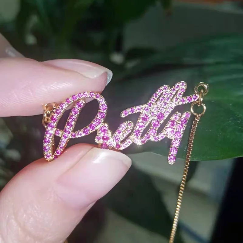 Позолоченный полностью розовый браслет с именем из циркония 18 карат