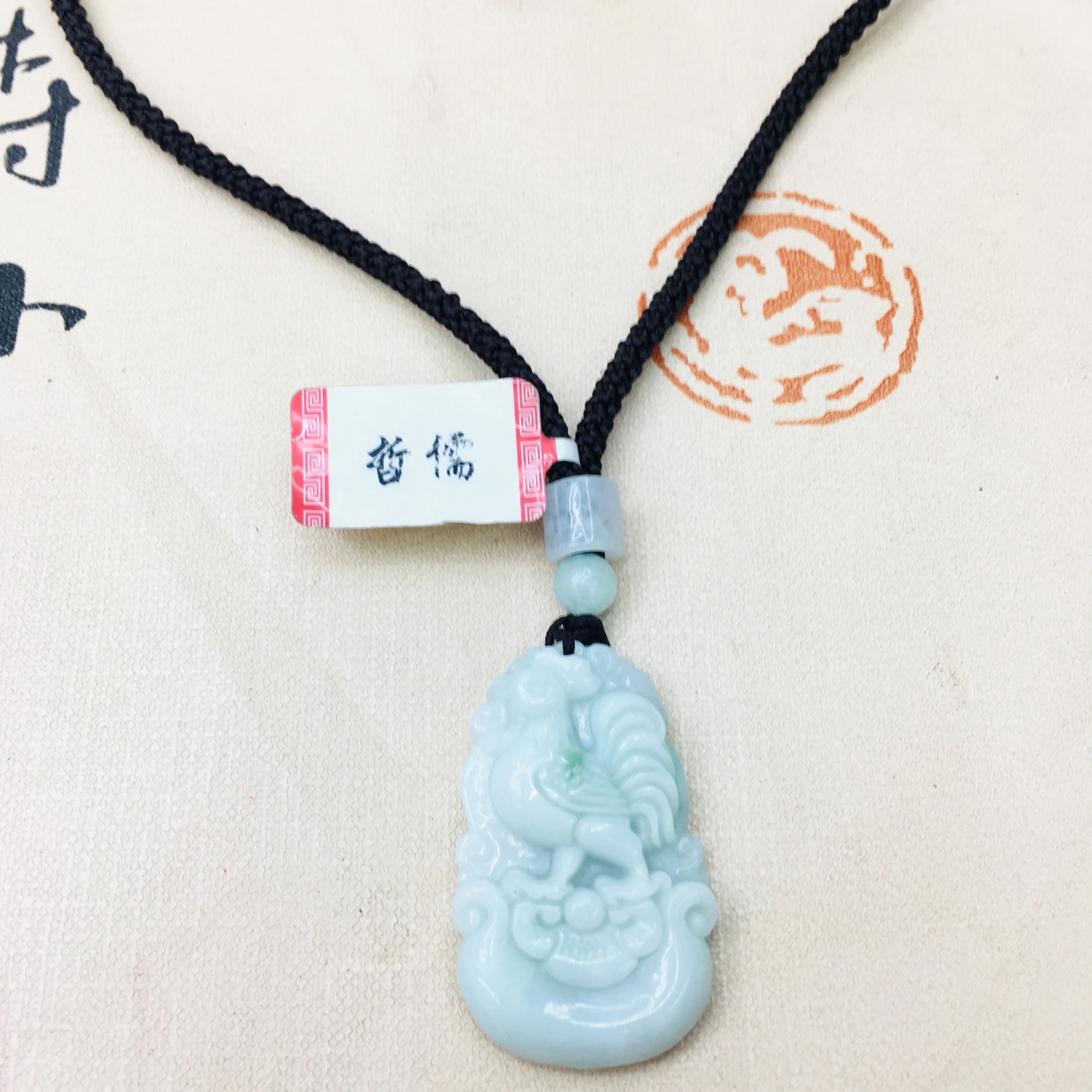 

Кулон в виде курицы из натурального изумруда ручной работы, два цвета