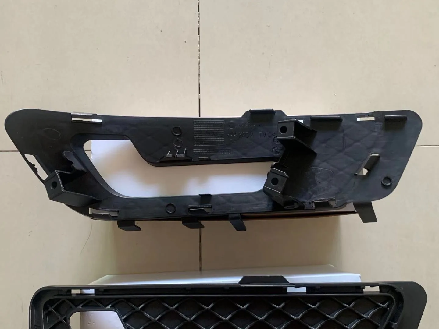 Высокое качество одна пара противотуманных фар для Mercedes E Класс E купе W212 E200 E260 E280 E300 E320 E350 противотуманных фар Крышка 2009-2013