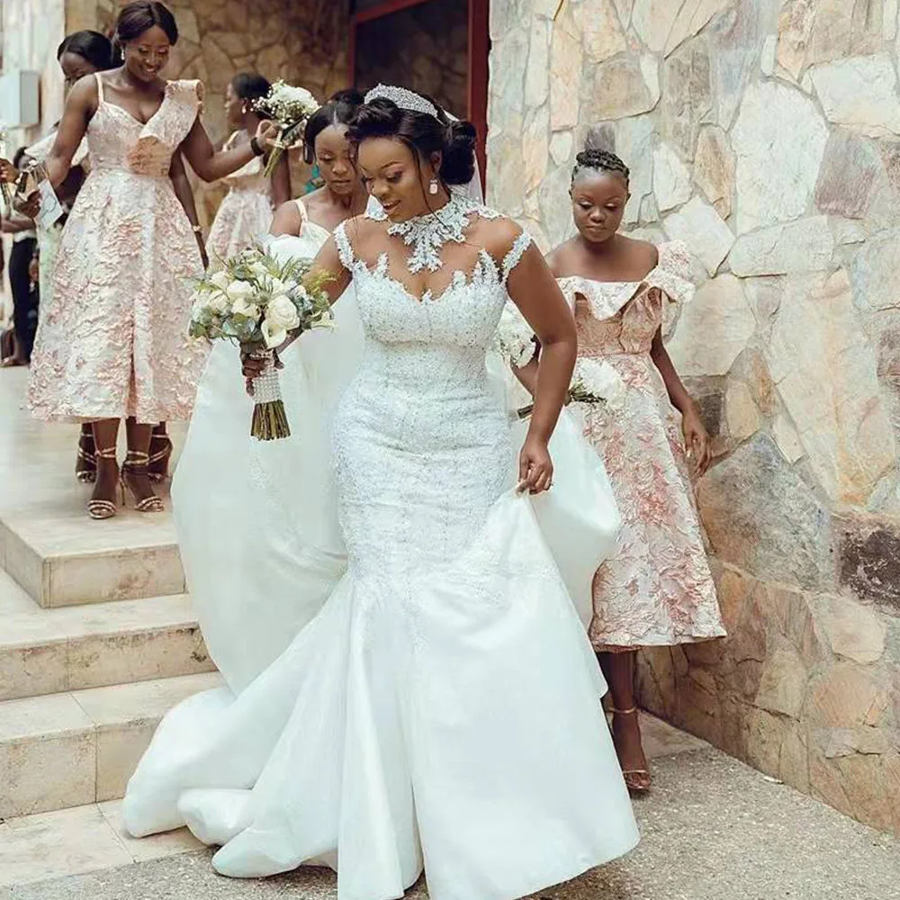

Luxury Plue Size Beaded Applique Lace Mermaid Wedding Dresses High Neck Cap Sleeves Bridal Gowns robes de soirée Africa