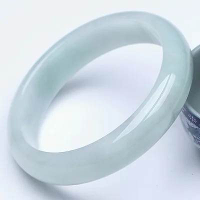 

Zheru Jewelry Natural Burmese Jade 54-64mm Light Green Bracelet Elegant Princess Jewelry For Mom For Girlfriend