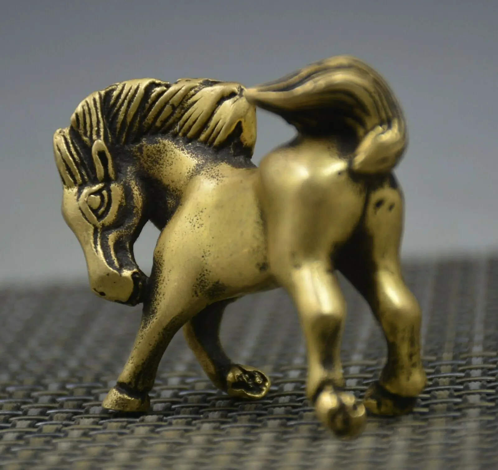 Китайская статуя животного из чистой латуни с резьбой латунная пони лошади