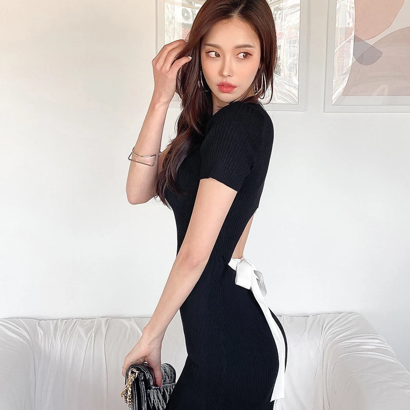 

Summer Vintage Short Sleeve Bouncy Midi Party Dress Ladies Elegant Streetwear O-Neck Striped Elastic Sexy Backless knit Dress