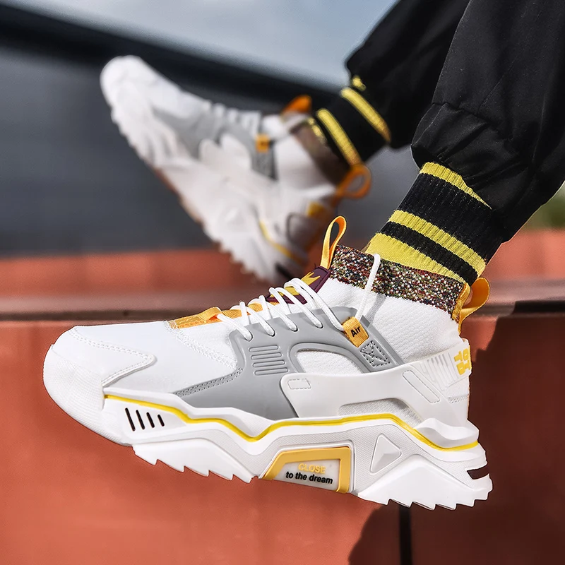 

2021 Spring and Autumn The New Men's Mesh Breathable Walking Low Jogging Shoes Lace-up Soft Bottom Sneakers Rubber Trend