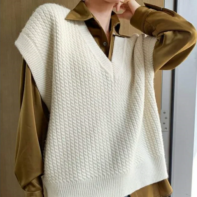 

Sweaters Vest Women Loose Pullovers Sleeveless Vest Female Waistcoat Vintage Aesthetic V-neck Oversize Women Knitwear Tops