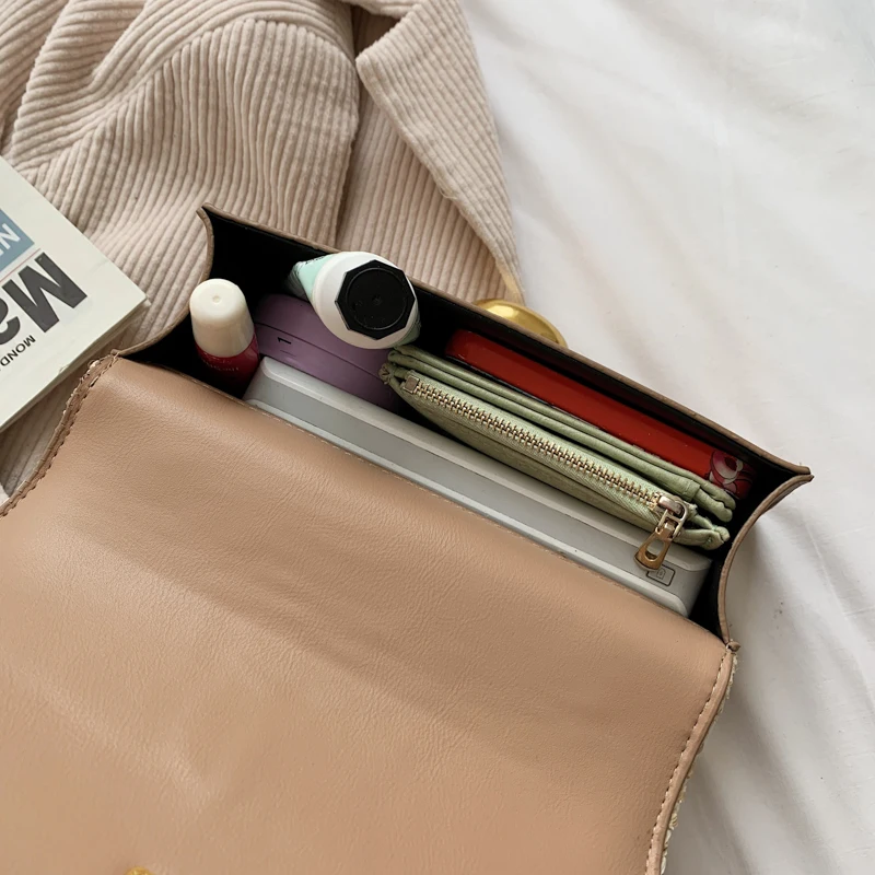 

Casual Style Textured Straw Small Shoulder Bags for Women Thick Chain Designer Handbags Female Simple Beach Messenger Bag Sac