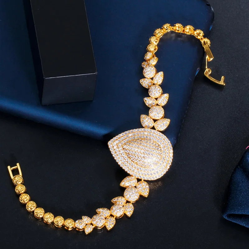 Браслет-цепочка из желтого золота с фианитами B176 | Украшения и аксессуары