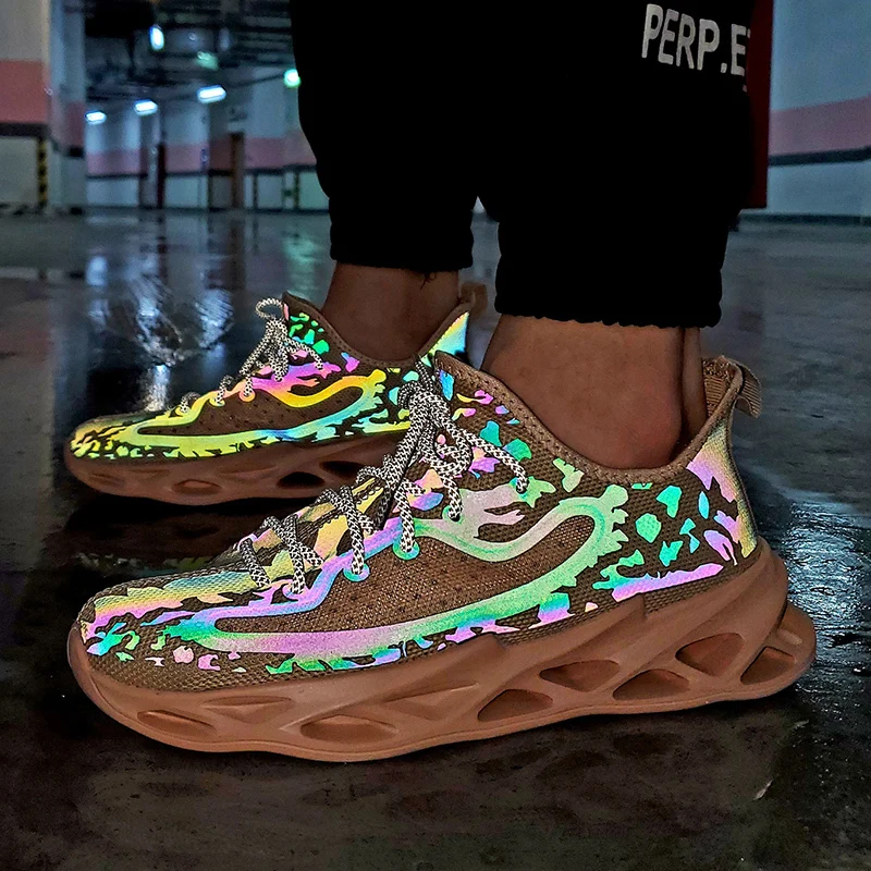 

Luminous Blade Sneakers Men Walking Running Tennis Platform Street Fashion Large Size 39-46 Shoes