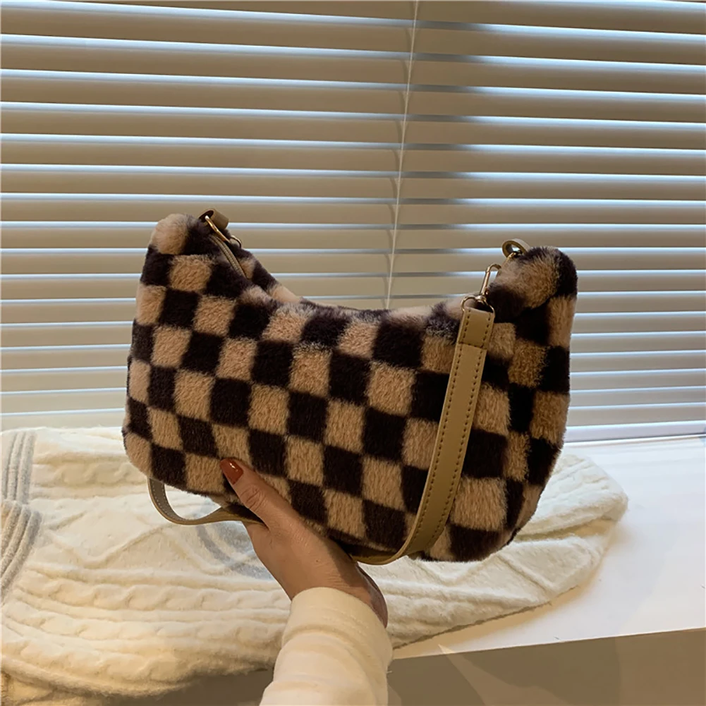 

Маленькие плюшевые шахматные сумки на плечо из искусственного меха, Дамский кошелек из овечьей шерсти, сумка на плечо, Женские однотонные с...