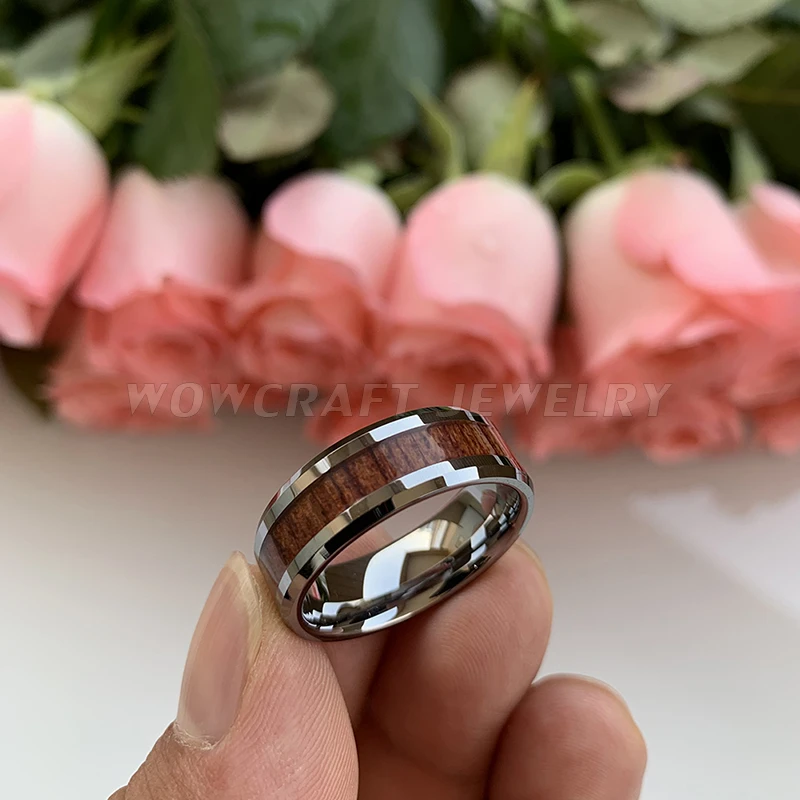 Кольцо из карбида вольфрама для мужчин и женщин Koa с деревянной инкрустацией