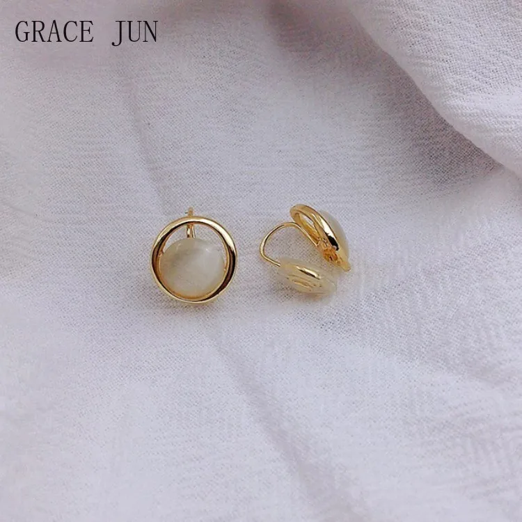 

Серьги-манжеты GRACE JUN в Корейском стиле золотого цвета с опалом