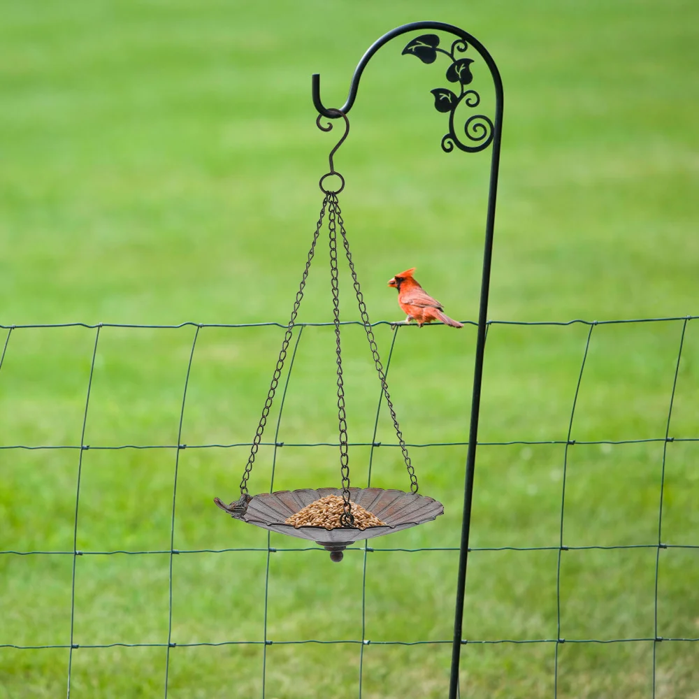 

1PC Retro Hanging Bird Feeding Container Wrought Iron Retro Bird Hanging Basket