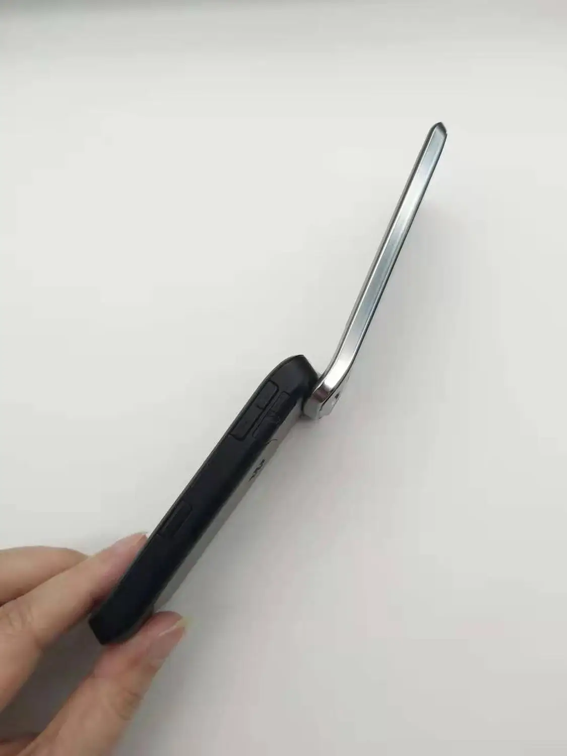Blackberry 8220 отремонтированы Оригинальный BlackBerry Pearl Flip мобильный телефон 2MP