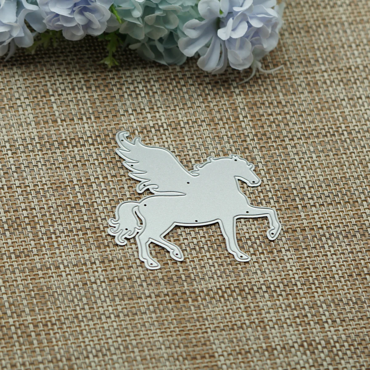 Форма для скрапбукинга Летающая лошадь с крыльями