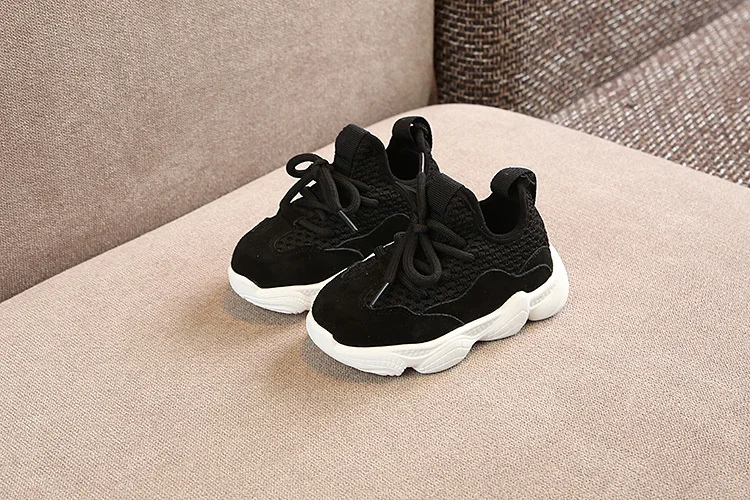 Спортивные кеды для малышей Новинка 2019 года трикотажная дышащая обувь девочек