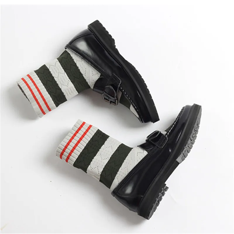 Женские ботильоны из лакированной кожи с пряжкой и ремешком | Обувь