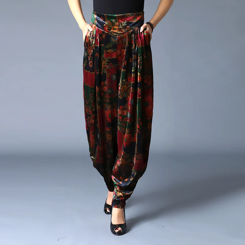 Брюки женские с эластичным поясом свободные бархатные штаны-султанки широкими