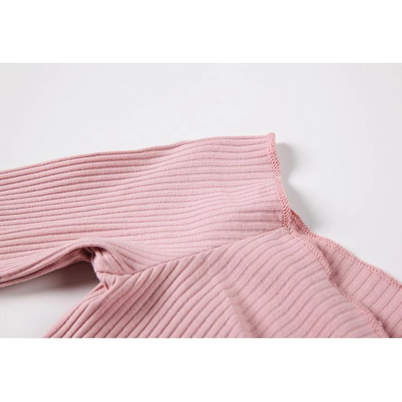 

Slash Neck Knit Crop T Shirt Tops Women 2021 Long Sleeve Solid Sexy Party Club Bar Slim Knitted Tees Wrinkle Design Egirl Tops