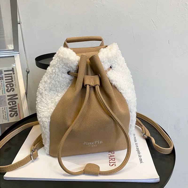 

Drawstring Women Bag Lamb Hair Women Shoulder Bags NEW Winter Bags For Women 2020 Patchwork Shoulder Bags Elegant Bucket Bag