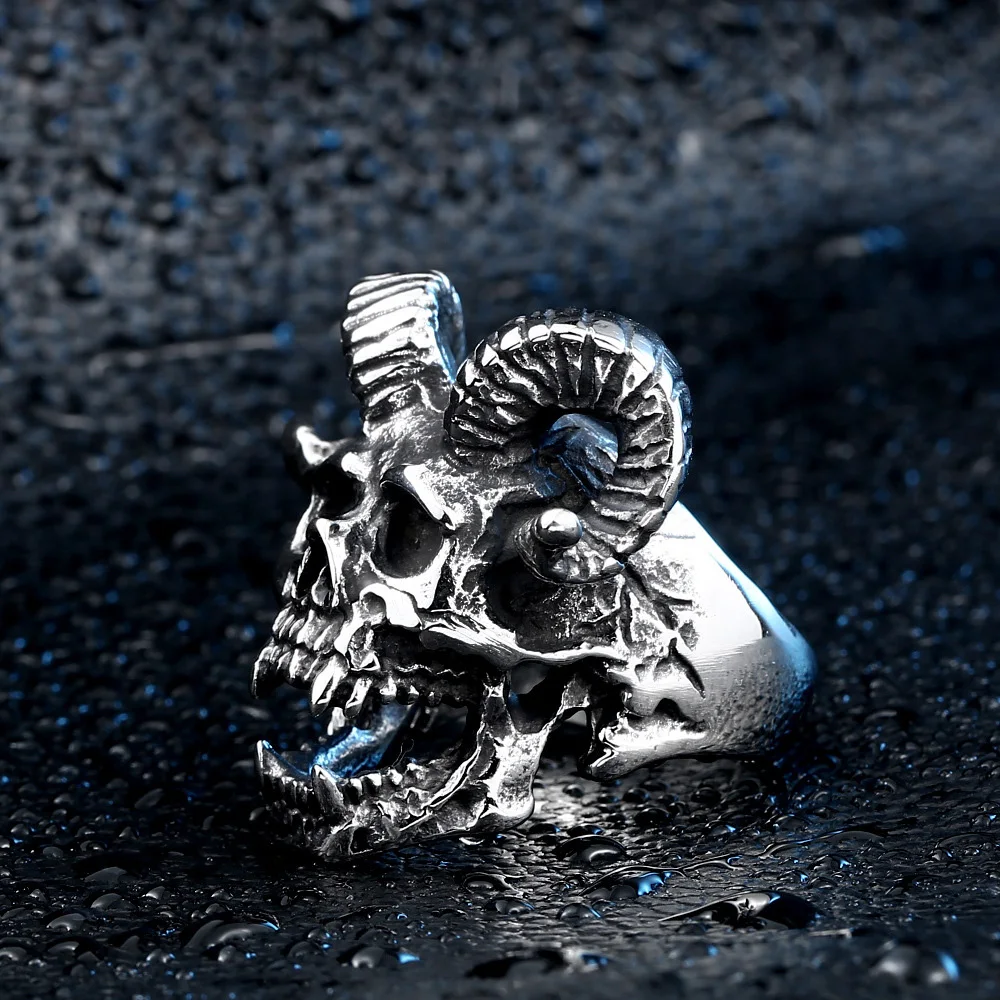 

Vintage Viking Hunter Titanium Steel Skull Biker Gothic Punk 316L Stainless Ring For Men Retro Male Design Round Bands Rings