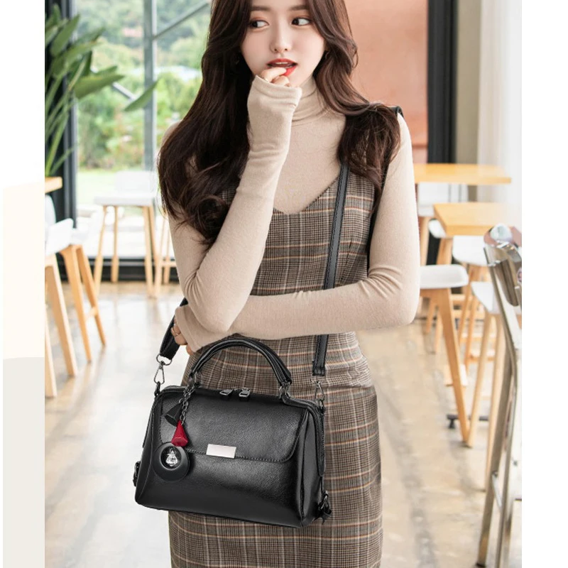 

ZMQN Bags For Women Black Ladies Hand Bag Small Soft Leather Handbags Female Shoulder Crossbody Bag 2020 Sac Bolsa Feminina C271