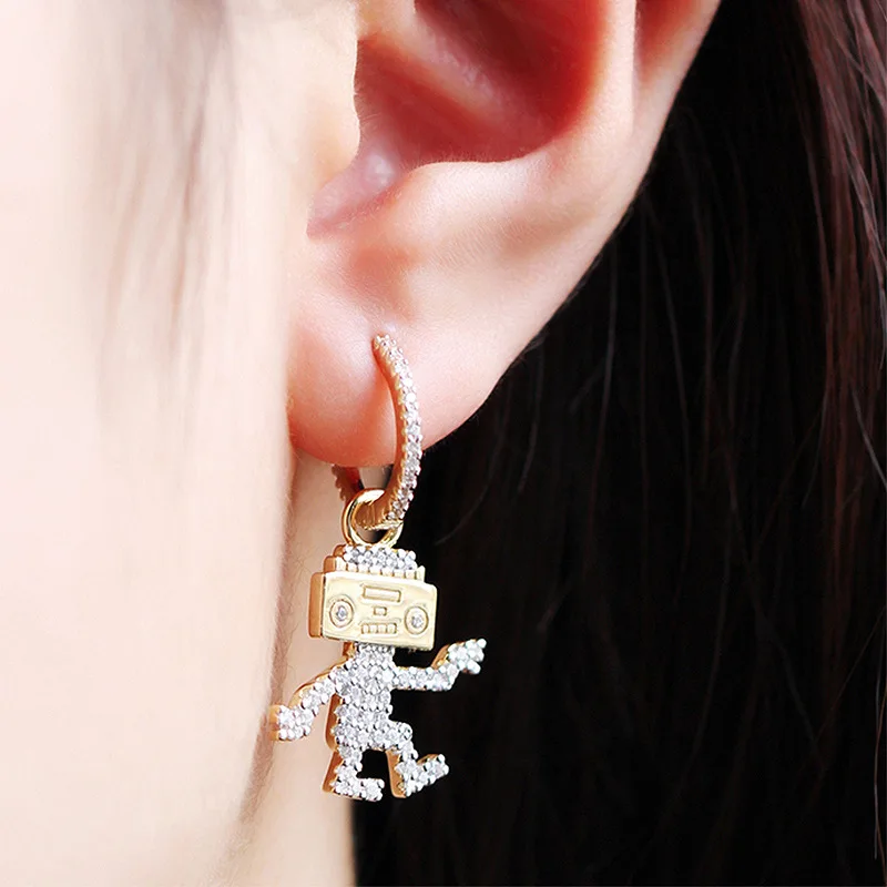 

Future Technology Earrings Creative Design Robot Earrings Europe and The United States Famous Brand Machinery.Hipster Jewelry