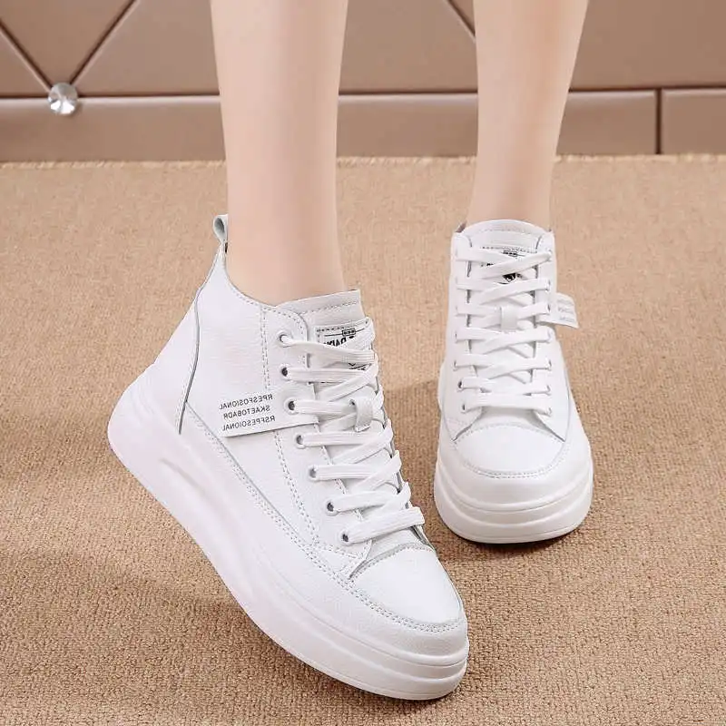 

Autumn Sneakers Women High Top Leather Shoes Sport Thick Bottom Non-slip Female Tennis Running Outdoor Lace Up Sports Shoes 105G