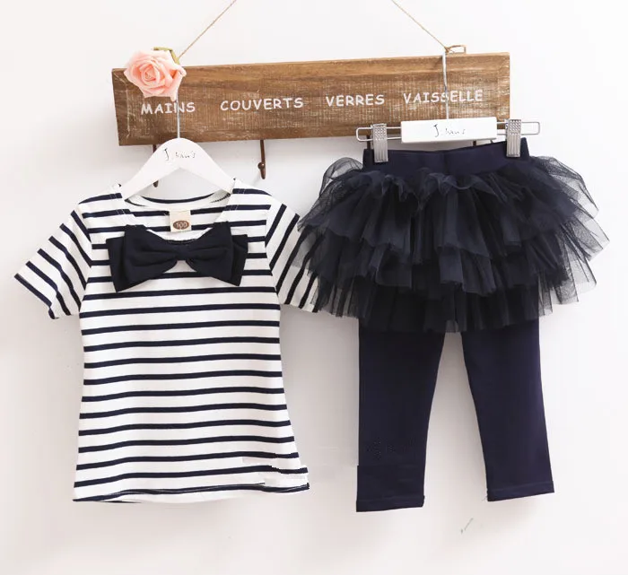 Комплект одежды для девочек футболка в полоску с короткими рукавами и юбка