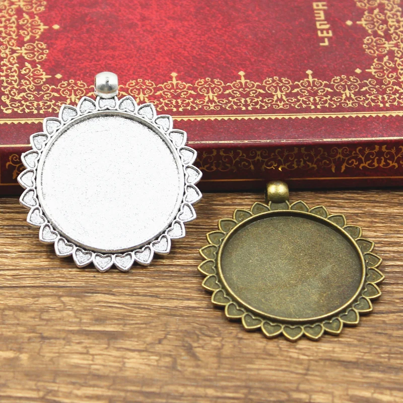 Основание для кабошона подходящее установки внутренний размер 30 мм антикварная