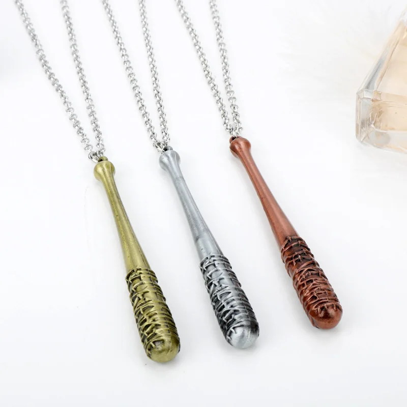 Ожерелье из м/ф Ходячие мертвецы | Игрушки и хобби