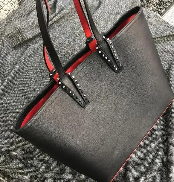 

Newest Black leather Women Handbags Fashion Rivets Studded Ladies Tote Bag Runway Fashion Bags