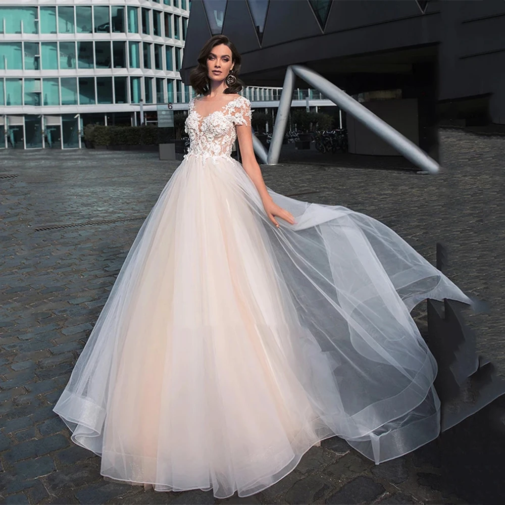 Женское свадебное платье It's yiiya белое элегантное кружевное со шлейфом и