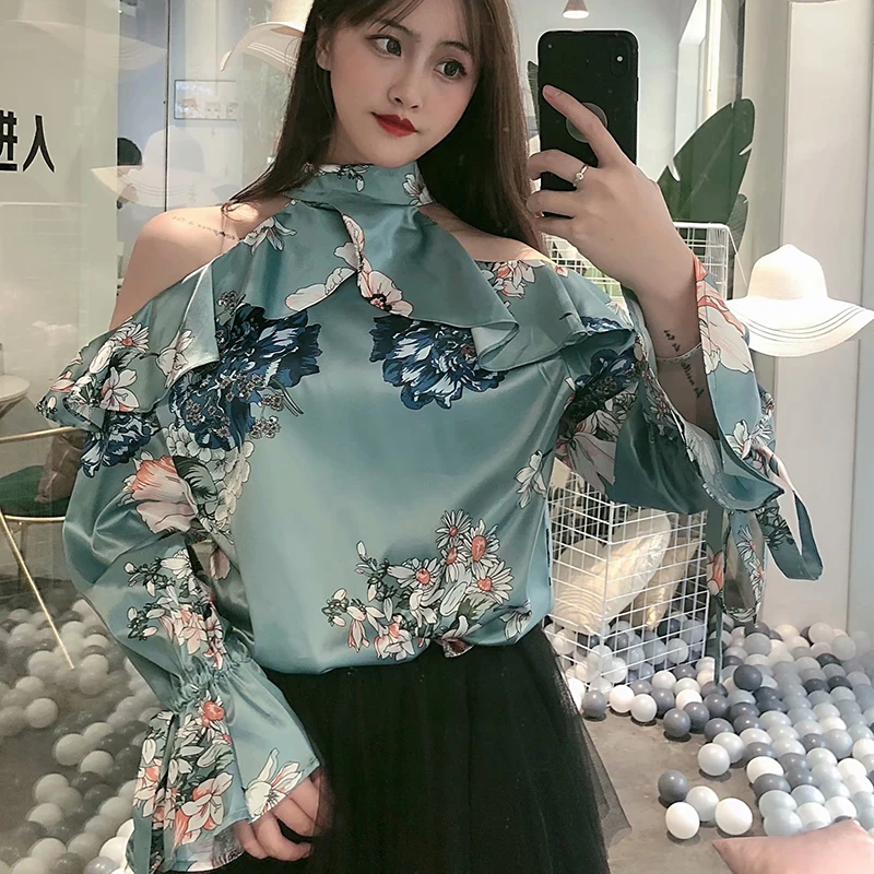 

HStar Spring Sexy Halter Blouse Shirts Long Flare Sleeve Female Loose Blouse Sweet Casual Lady Lace-Up Tops 2020