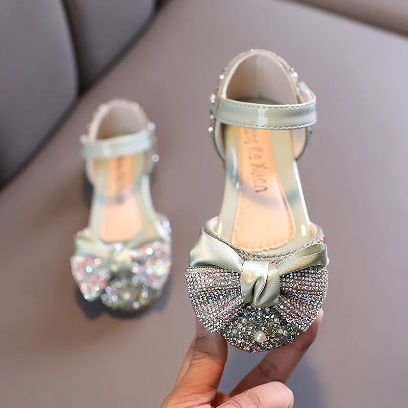 

2021 New Girls Sandal Dance Performance Shoes Shoes Bow Sandal Wedding Party Kids Princess Shoes