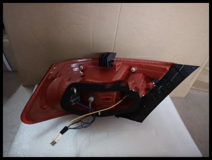 

Osmrk rear lights assembly reverse light turn signal brake for toyota mark x reiz 2005 06 07 08 09, 2pcs