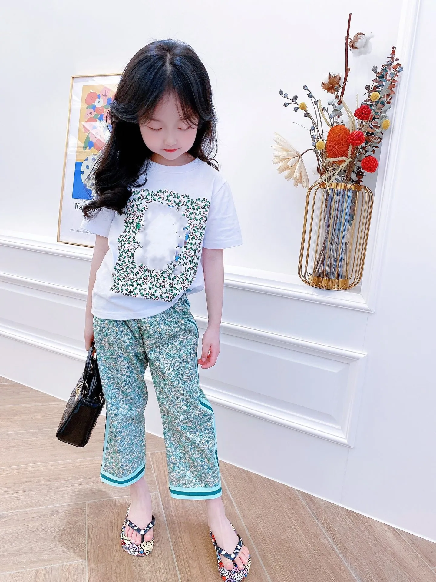 

2021Presale April 15th Kids tops summer girls white Tees cartoon pattern cute toddler girls T-shirt