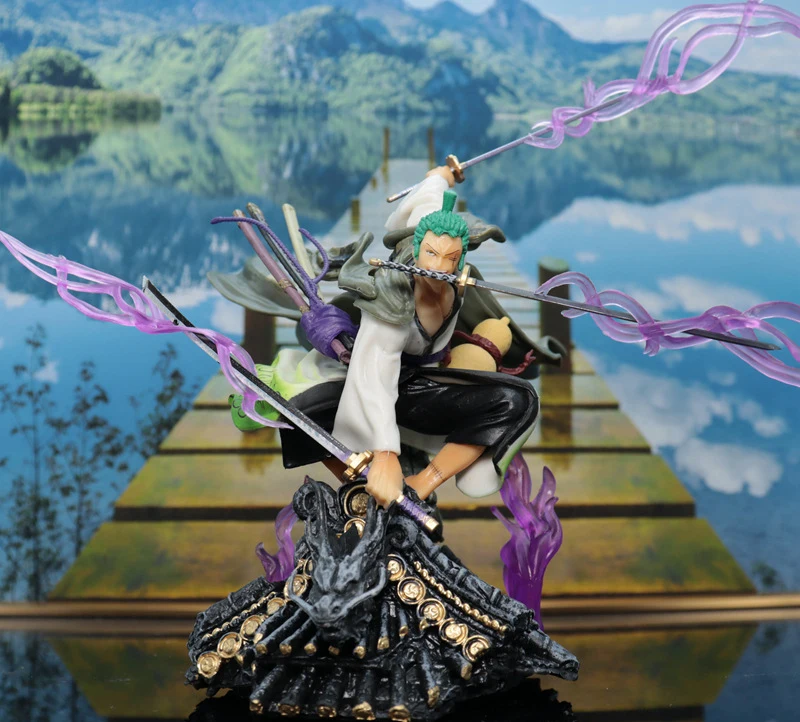 

One Piece and The Country Roof Sauron Model Kimono Three Swords Dolls Boxed Anime Figure Model Kids Gift