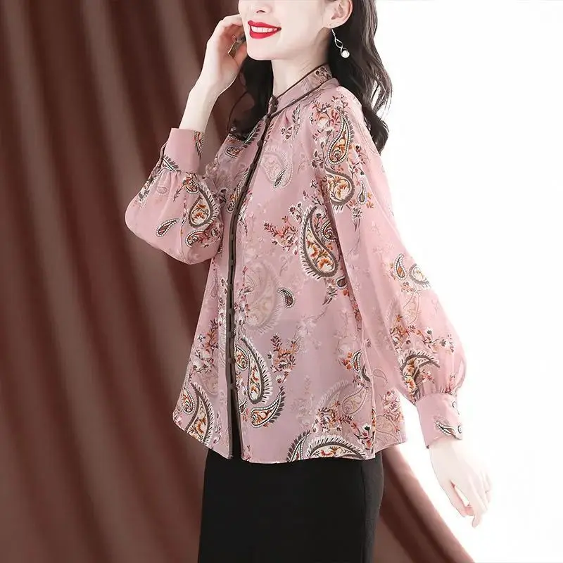 

Western style loose chiffon shirt women 2021 spring and autumn new French style retro stand-up collar design niche floral shirt