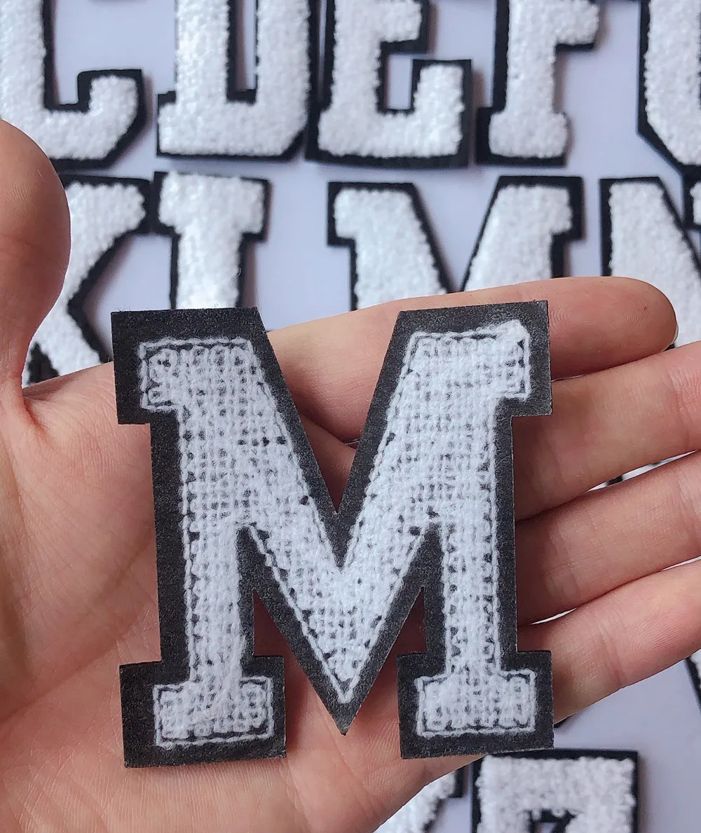 Вышитые буквы железные нашивки аппликация алфавит для детской одежды сумки