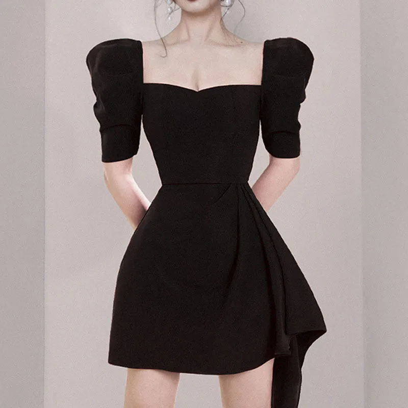

DEAT Women Black Asymmetrical Patchwork Dress New Square Neck Short Puff Empire Sleeve Slim Fit Fashion Tide Summer 2021 7E0163