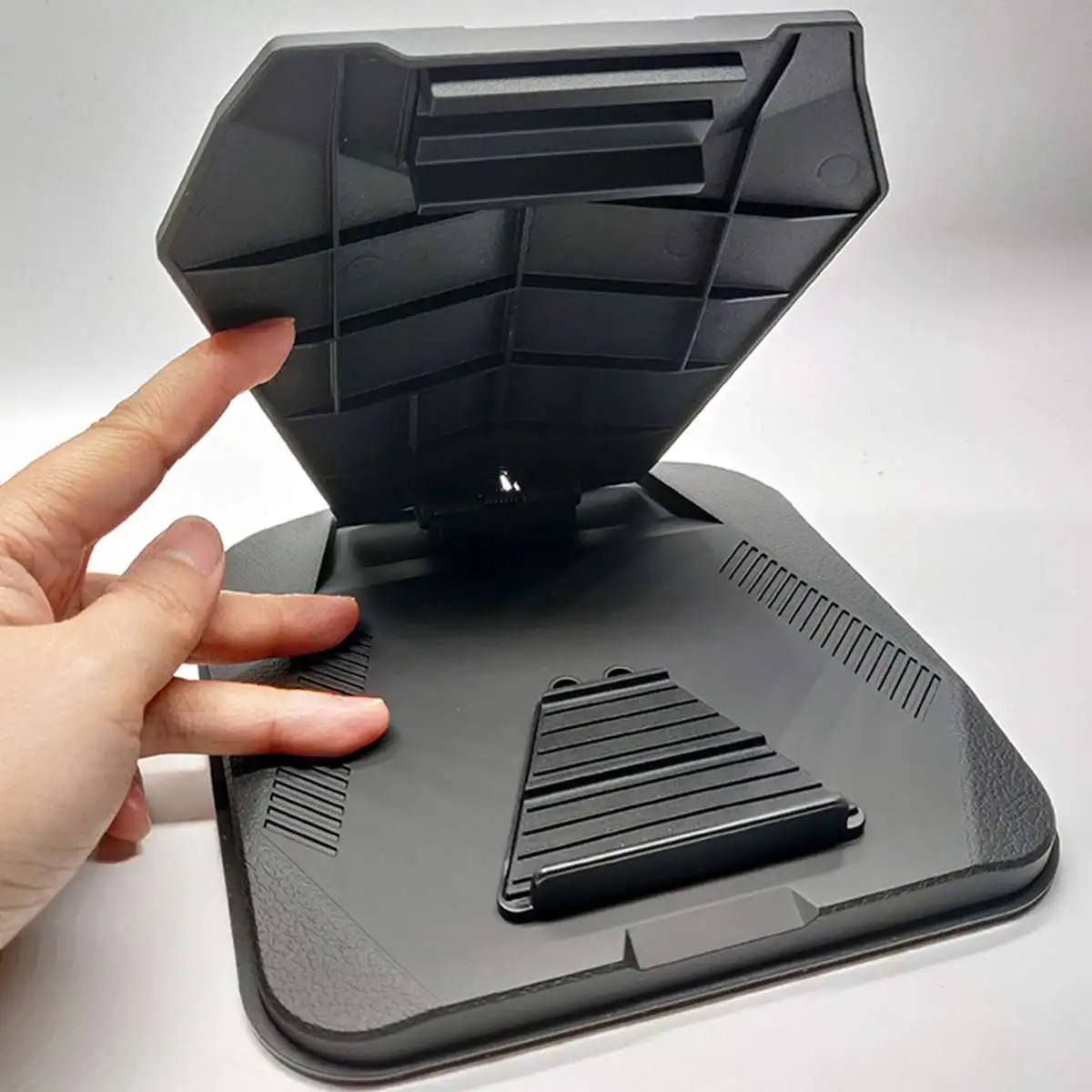 phone car holder on dashboard 3 0 to 9 7 inch phone tablet holder in car for iphone xs max for ipad mini gps car phone holde free global shipping