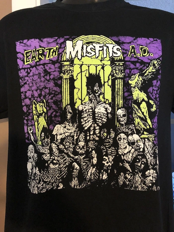 Misfits Earth Ad Wolfsblood футболка двусторонняя | Мужская одежда