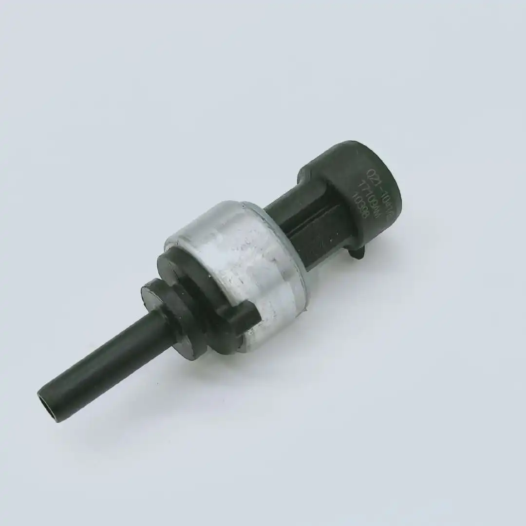 

1pc Original Low Air Pressure Sensor Transductor Q21-1041, 17109AM, 4097B, 2114A, 5005758 For Peterbilt- Kenworth VOLVO-