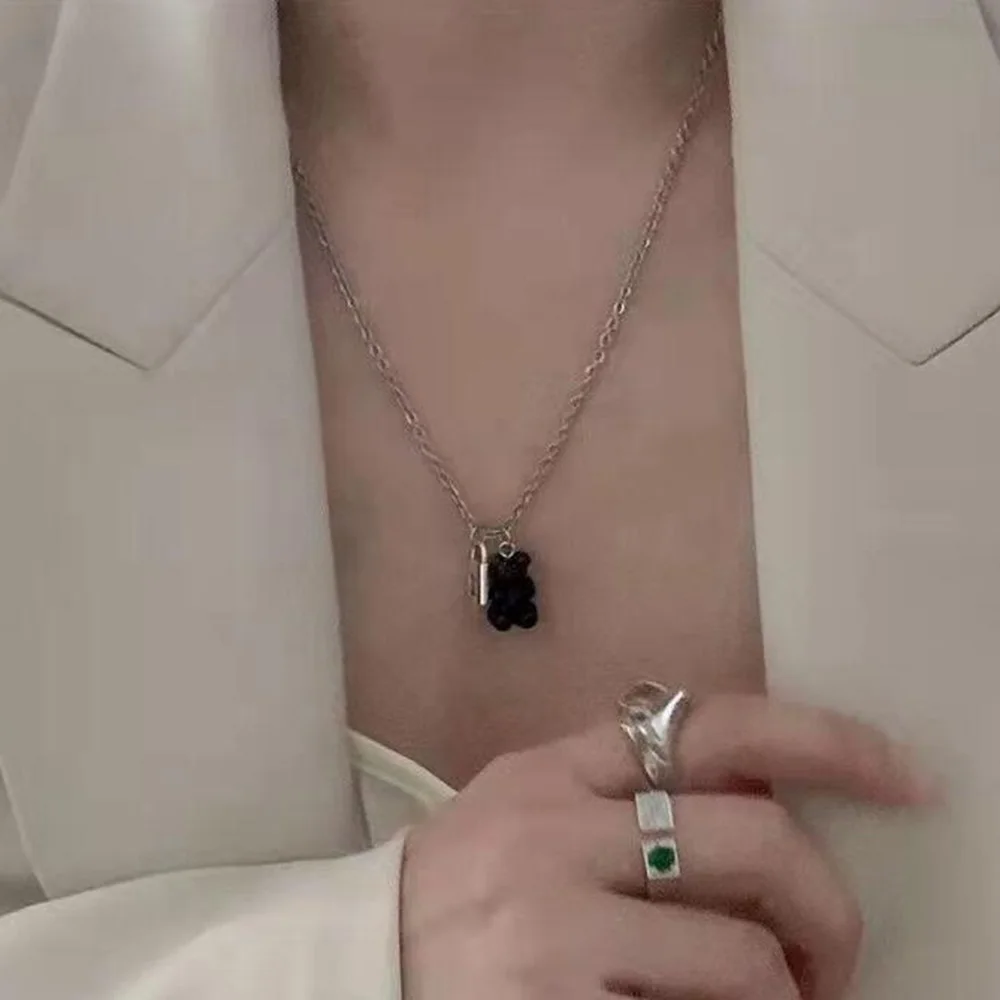 

Cute Women Hollow-out Lock Black White Bear Pendant Necklaces Couple Alloy Matching Necklace Men's Fashion Jewelry