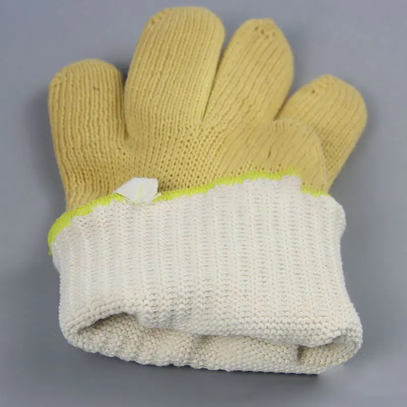 

Sport Gloves Industrial 500 Double-Layer High Temperature Resistant BBQ Fireproof Anti-Scalding Insulation Gloves