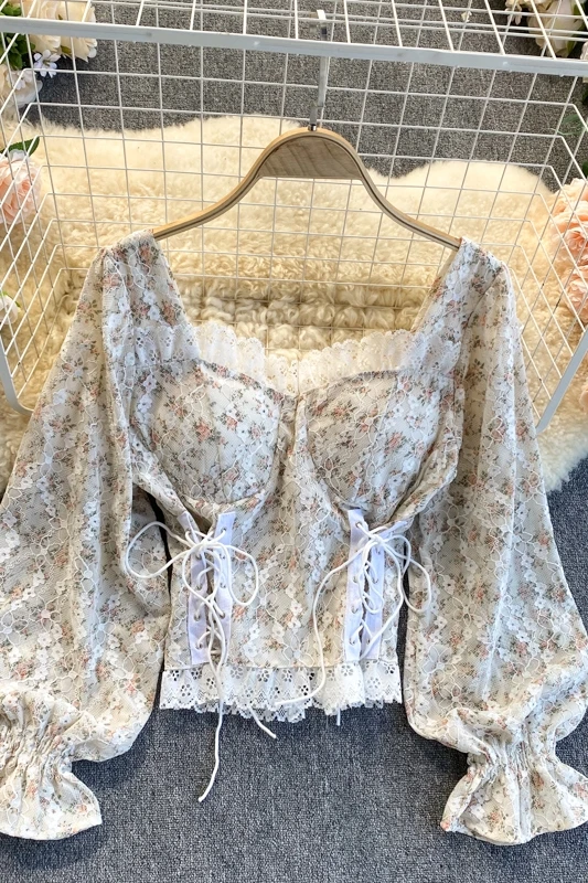 

French Sweet Girl Lace Blouse Women Square Collar Fashion Design Slimming Short Top 2021 Spring Fresh Cute Shirt for Girls