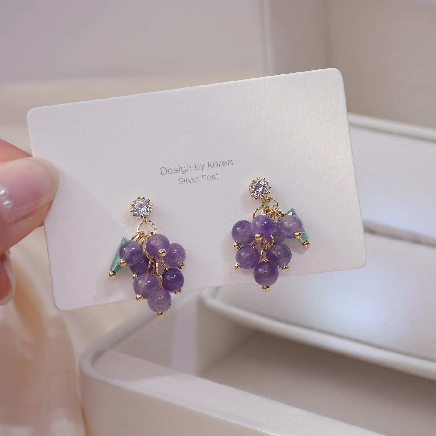 

High Quality 14K Real Gold S Needle Sparkling Diamond Exquisite Purple Grape Crystal Cute Stud Earrings for Women